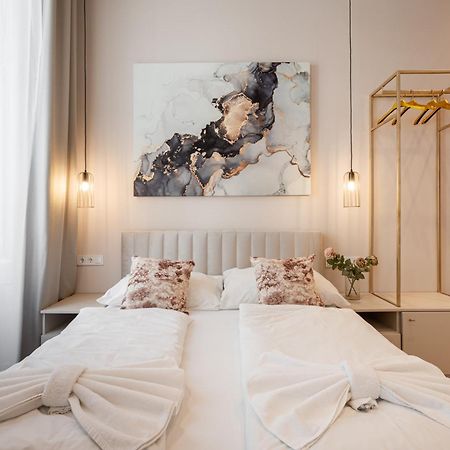 W30 - Wesselenyi Charming Apartment - Best Location By Bqa Budapest Extérieur photo
